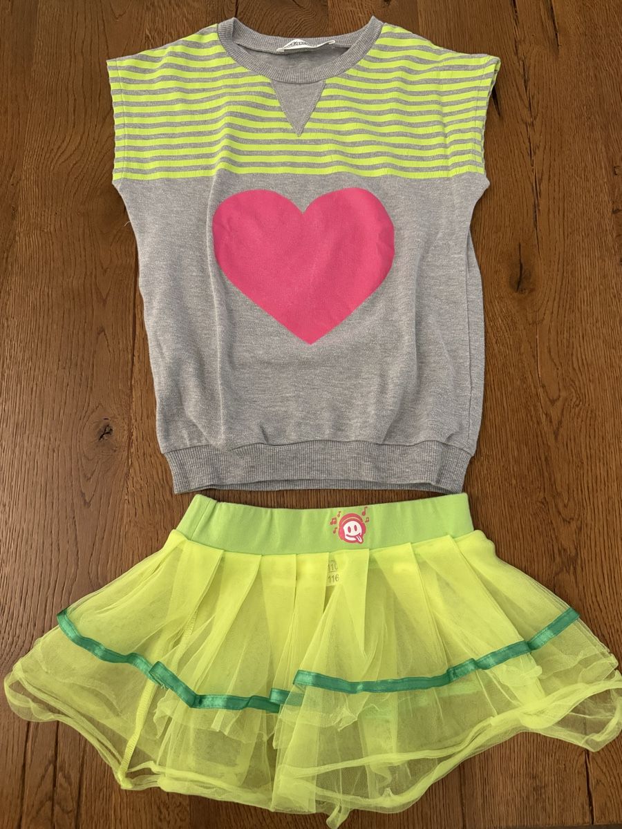 Vestiti & Gonne: Schwiizergoofe Outfit Grösse 110/116 – Usato da Niederscherli venduto da KarinZe 1
