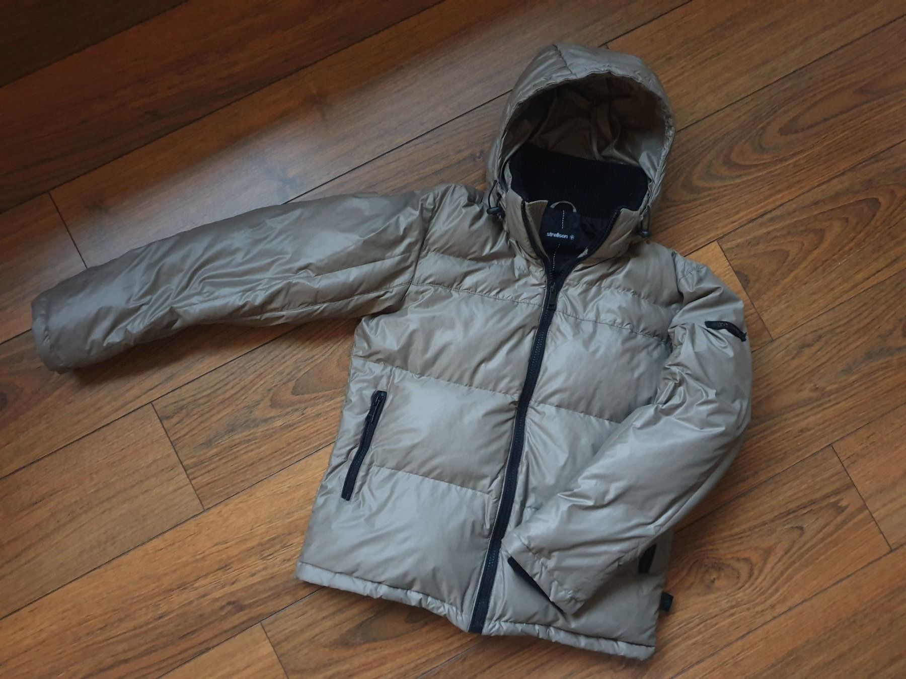 Strellson Giacche: **Strellson** Winterjacke Daunen Gr. 48 (S/M) – Usato da Gommiswald venduto da Rickenblitz