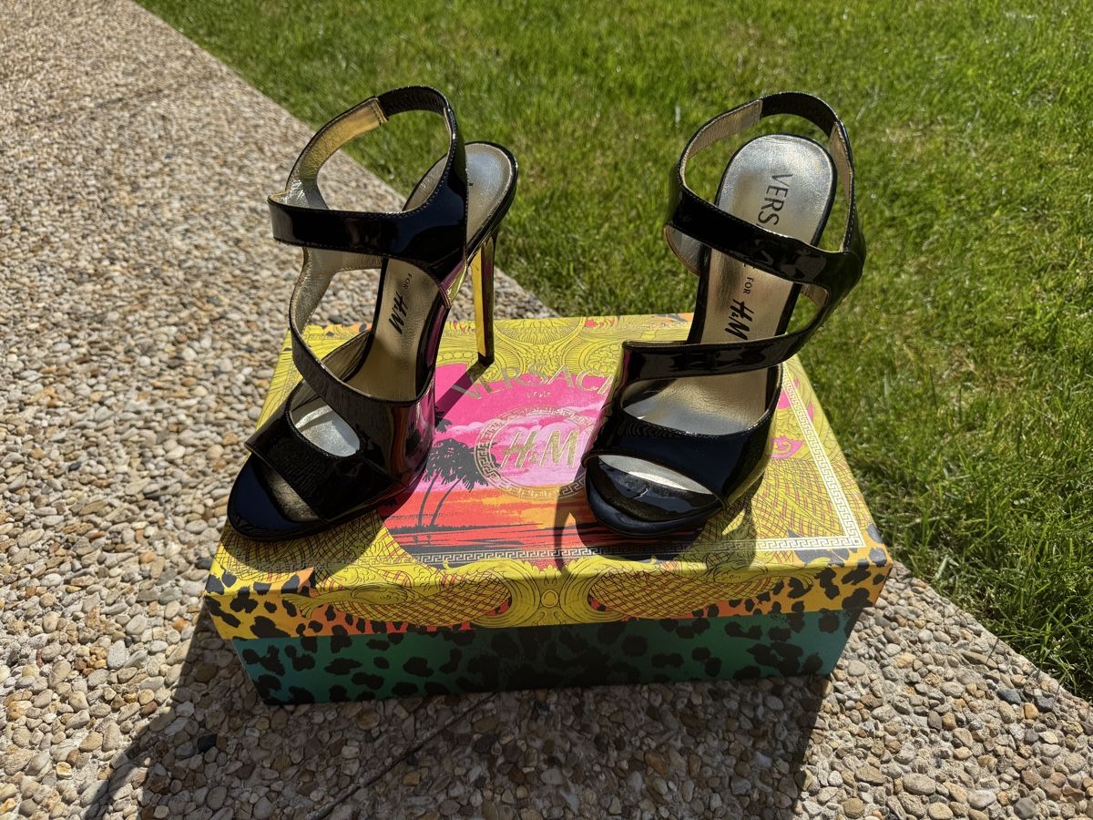 Versace Scarpe da donna: Versace for H&M Sandalen  – Usato da Murten venduto da lukasas007 5