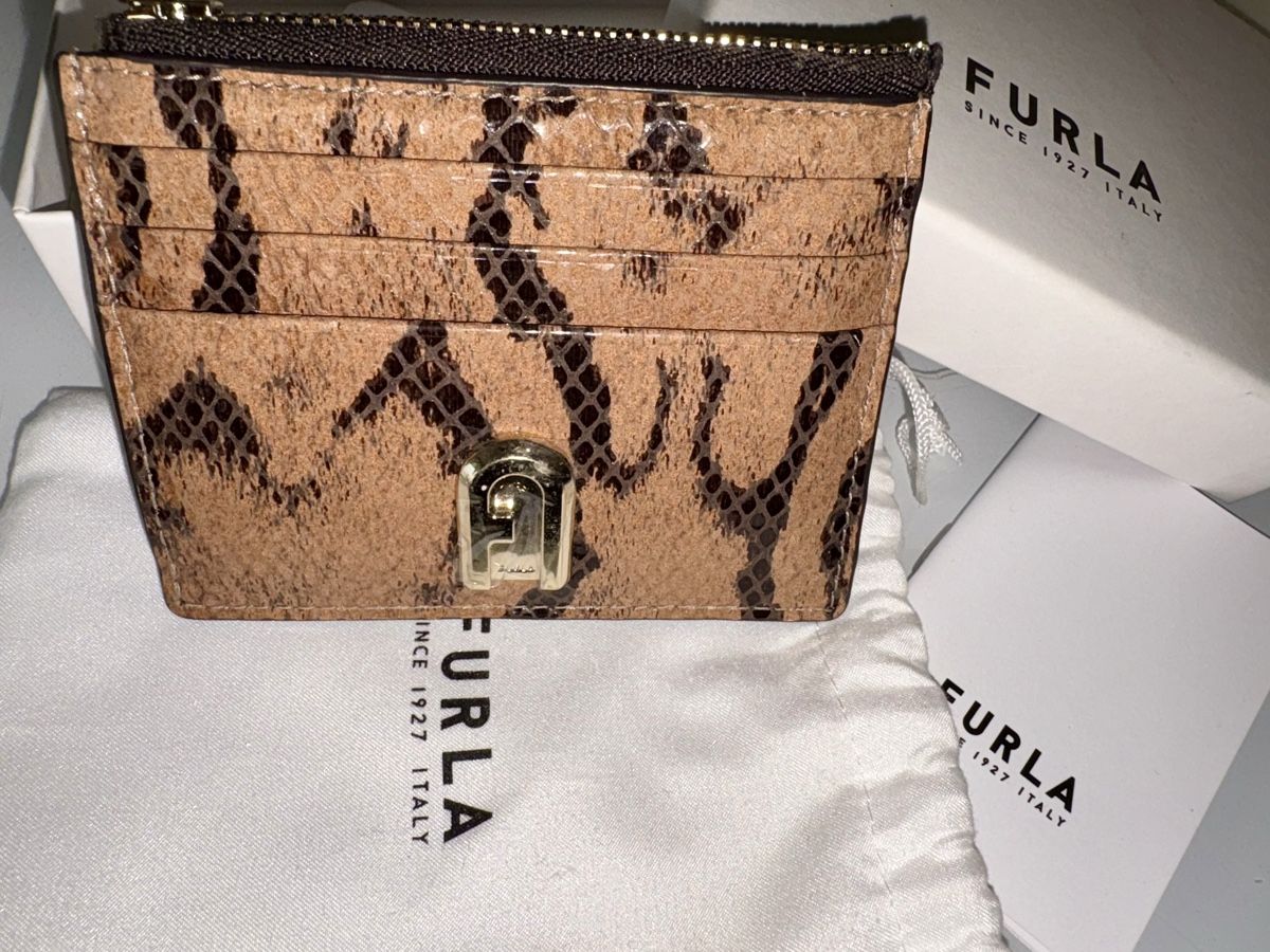 Furla Portamonete: Portefeuille Furla – Nuovo (secondo la descrizione) da Romanel-sur-Lausanne venduto da Tania.P