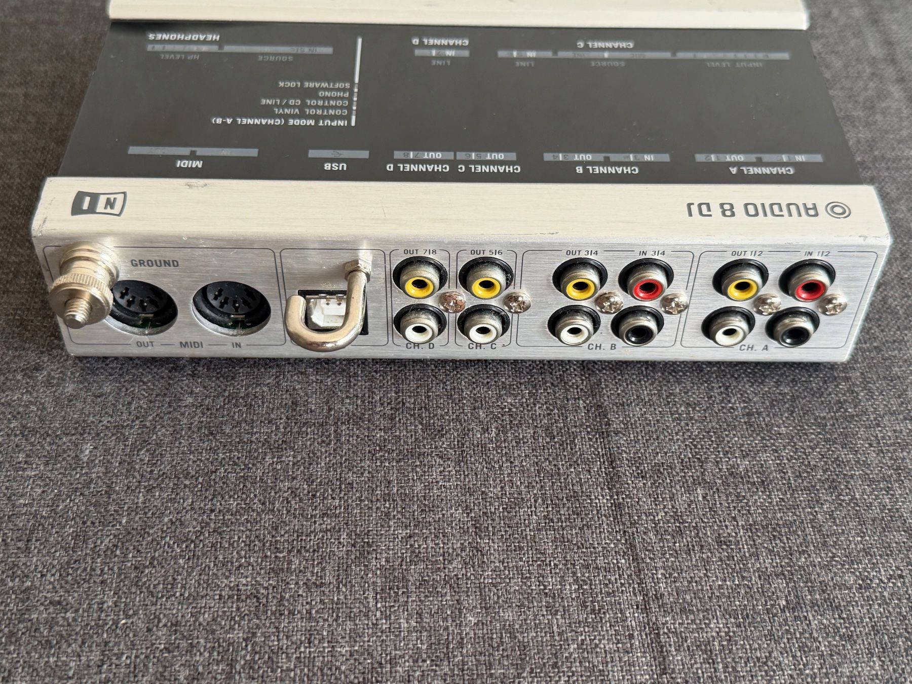 Traktor Studioequipment: Native Instruments Audio 8 DJ – Interface audio USB pour DJ – Gebraucht aus Carouge GE von Pierre_C 3