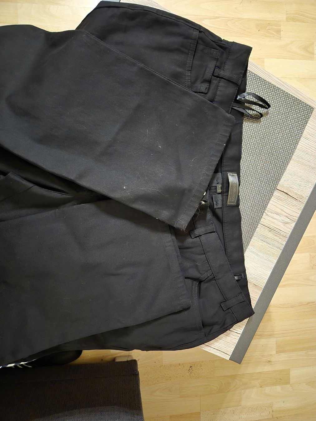 Pantaloni: Stoffhose – Usato da Wiler b.Utzenstorf venduto da hinderechlapf 1