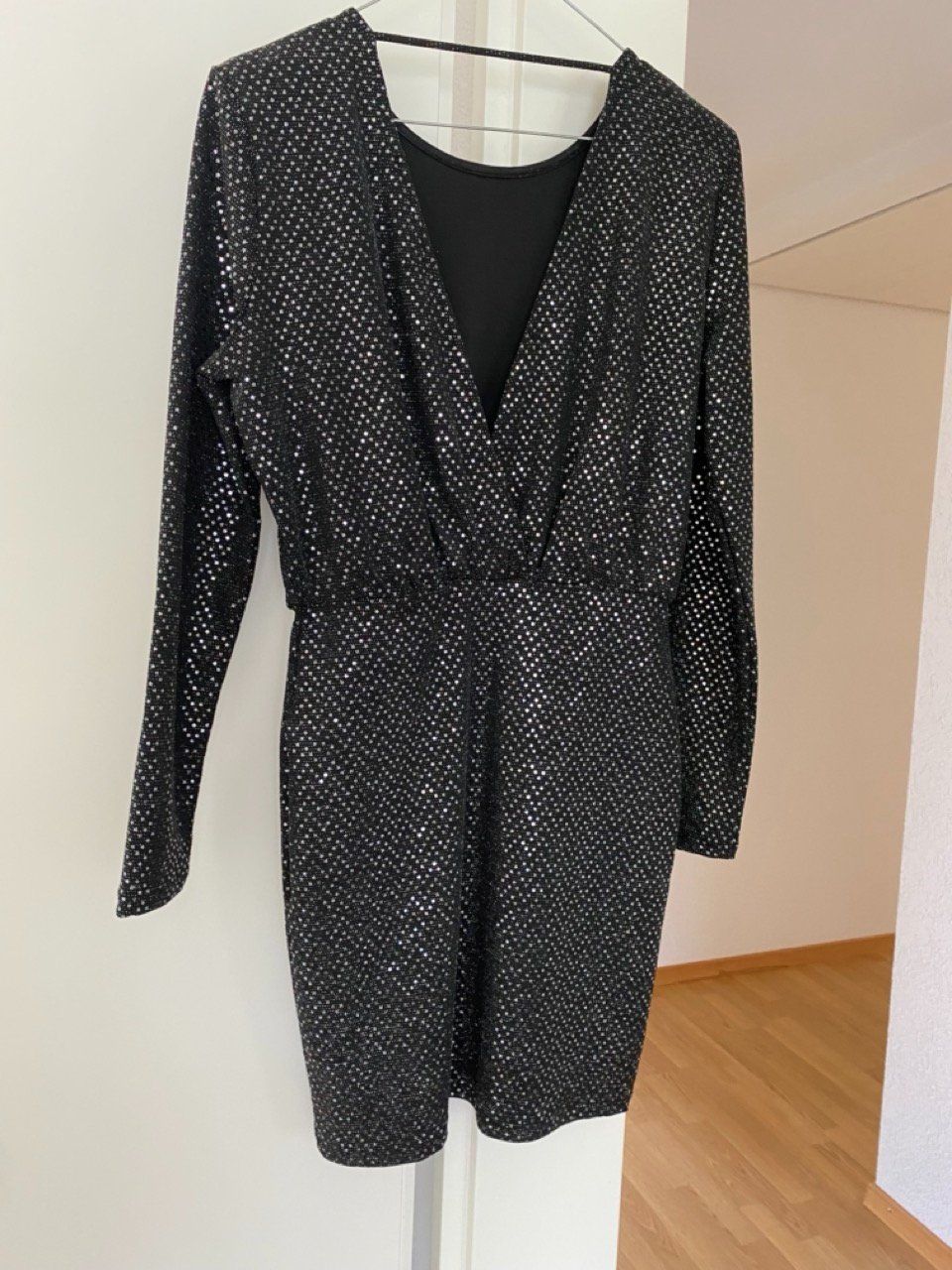 Vestiti: Kleid Pailletten (M) – Usato da Zumikon venduto da Frauenecke 2