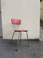 Stuhl rot Metallrohr Gestell guter Zustand 40x45x75cm