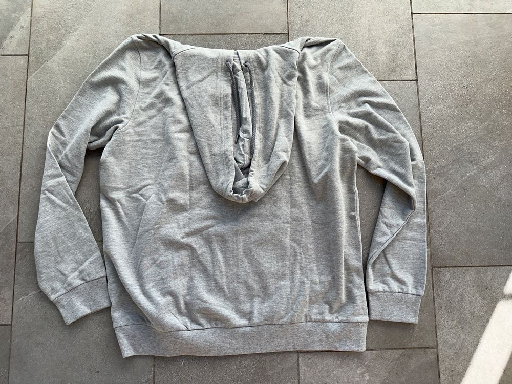 Pulls & Sweat-shirts: Watson‘s Kapuzenpullover/Jacke Gr. XL grau Neu – D'occasion à St. Gallen par mai_gd7k 1