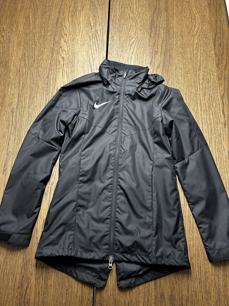 Nike Giacche: Nike Regenjacke Storm-Fit – Nuovo e nell'imballaggio originale da Basel venduto da laurin_bachmann 2
