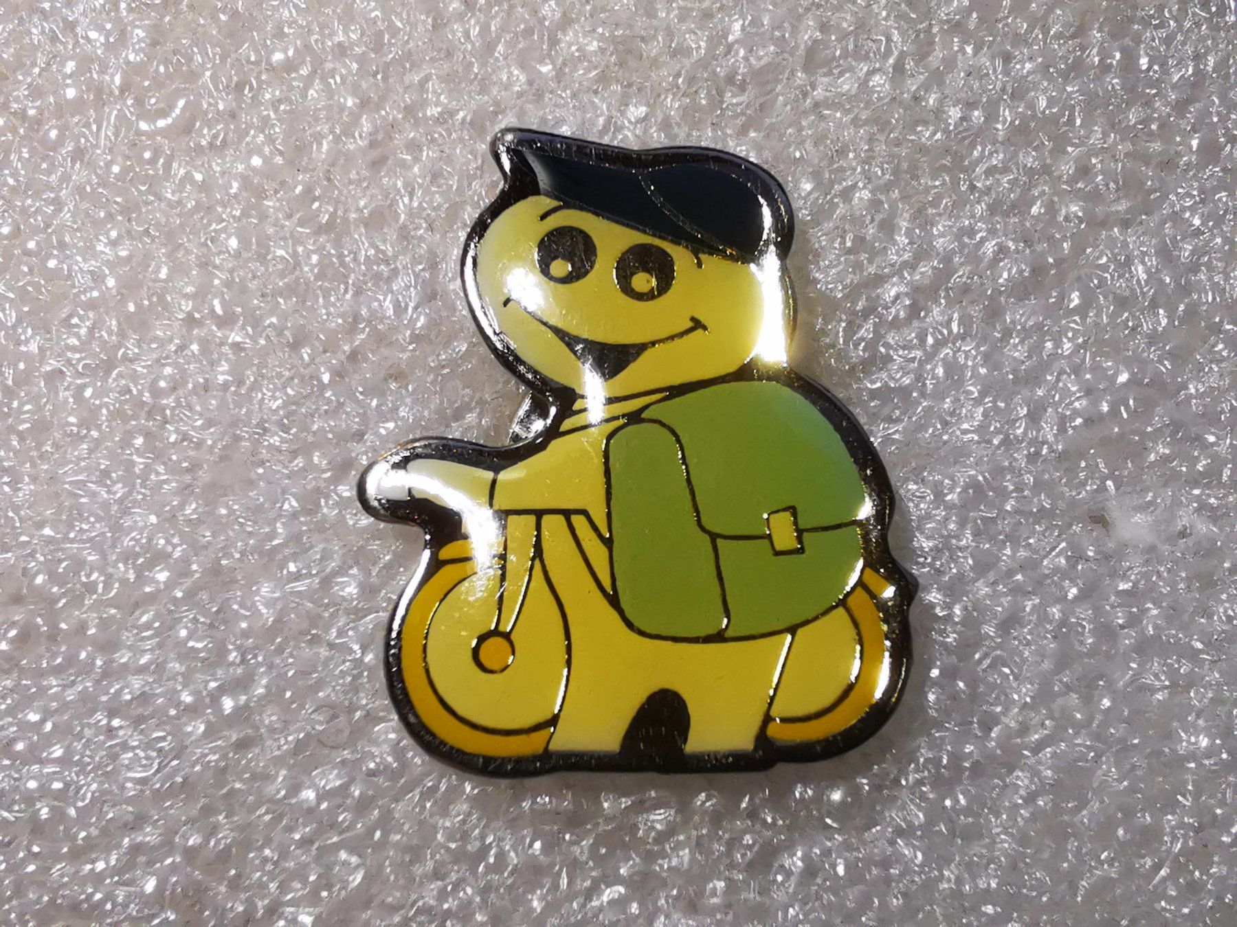Placchette & Badge: Ansteckpin 21: Maga Bio – Usato da Oppligen venduto da Pin-Fall-Shop