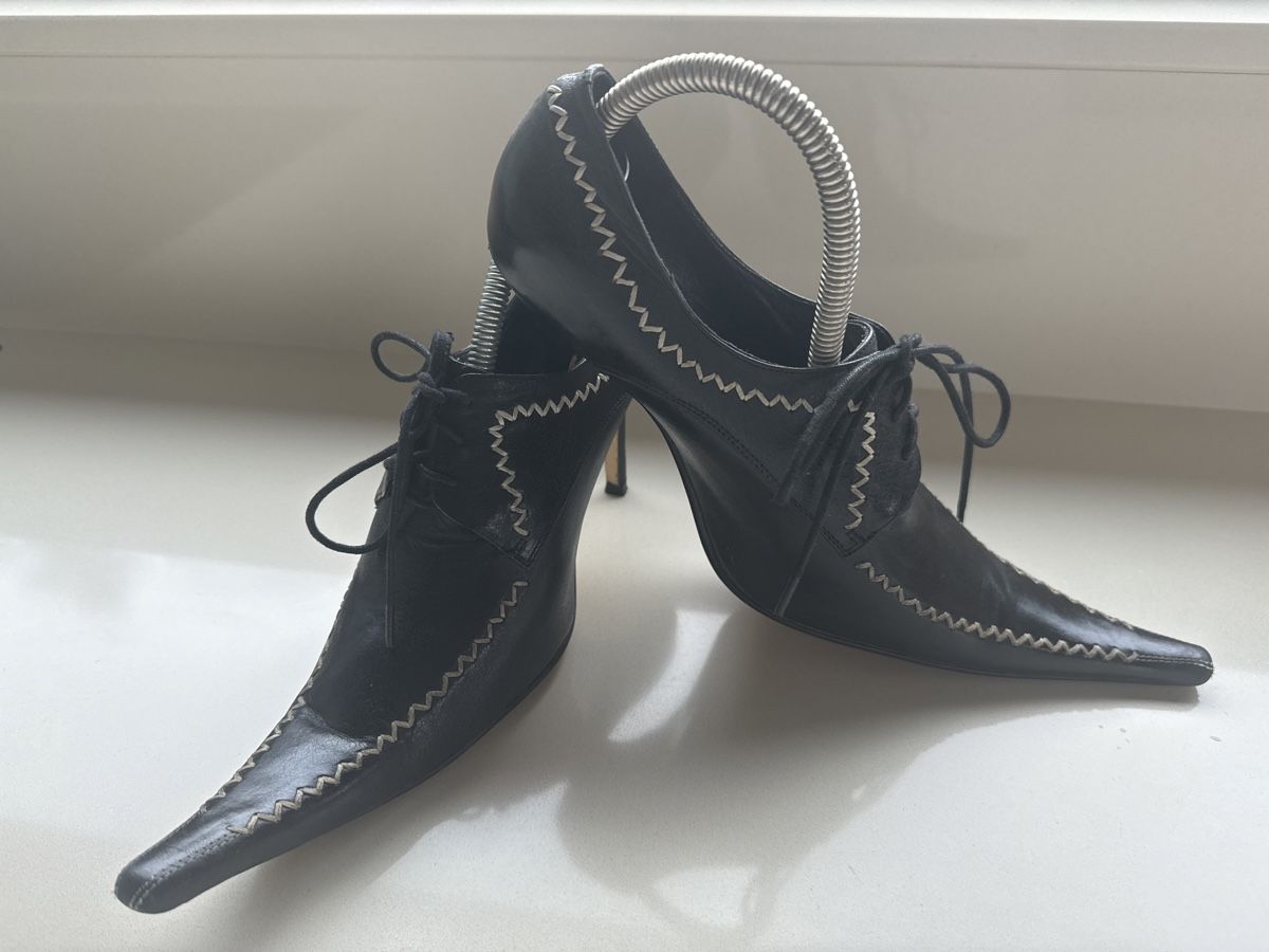 Damenschuhe: Design Schuhe – Gebraucht aus Adligenswil von goverla11