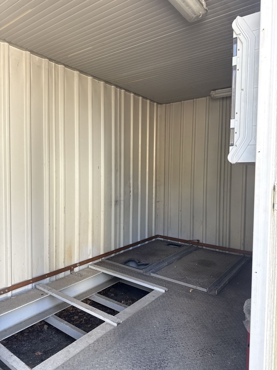 Conteneurs de construction: Container 20 Fuss Trafocontainer gebraucht – D'occasion à Balsthal par Designhaus.Schmitt 2