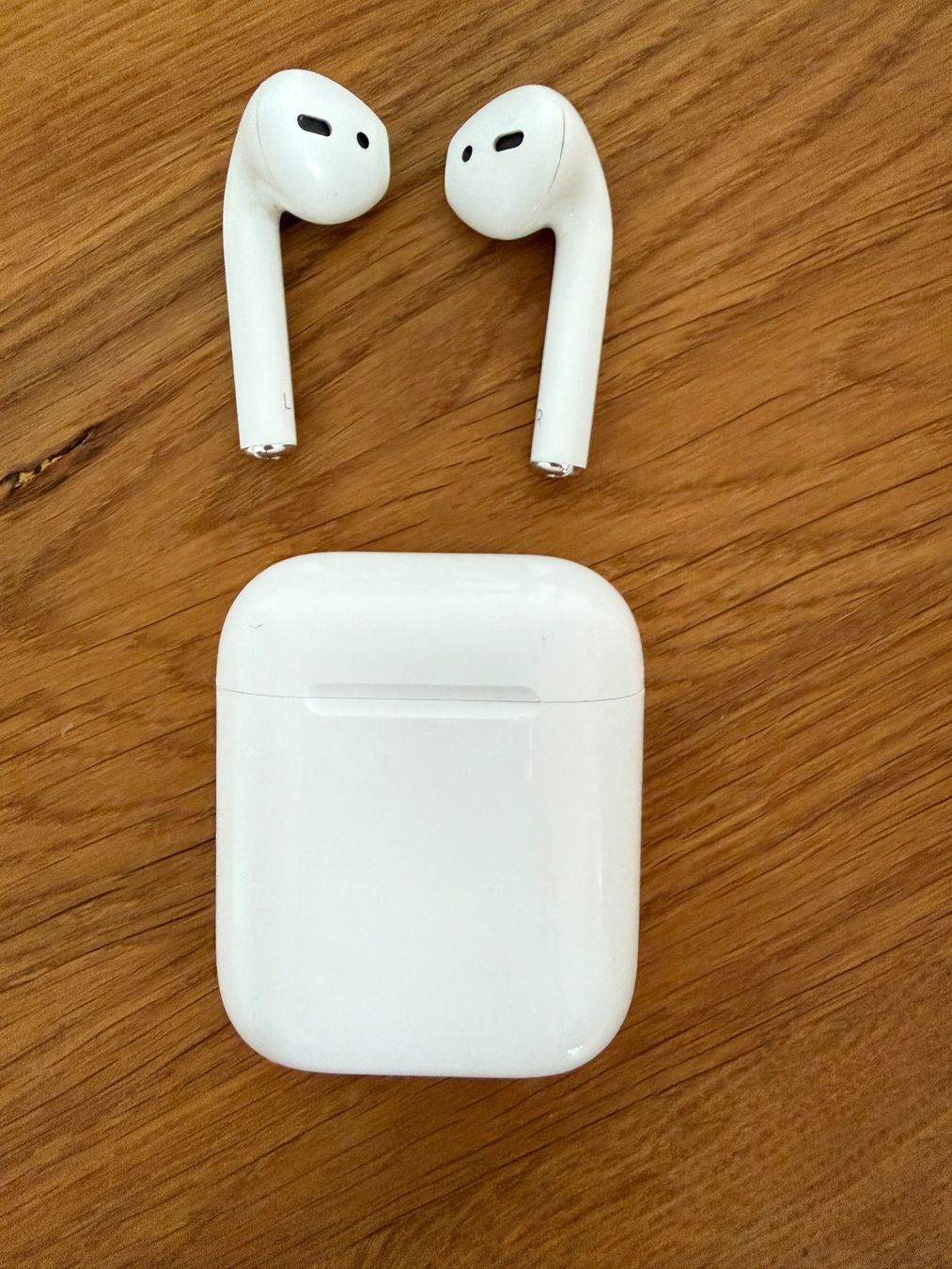 Apple Cuffie: APPLE AirPods 2 – Usato da Lausanne venduto da Nine1982 3