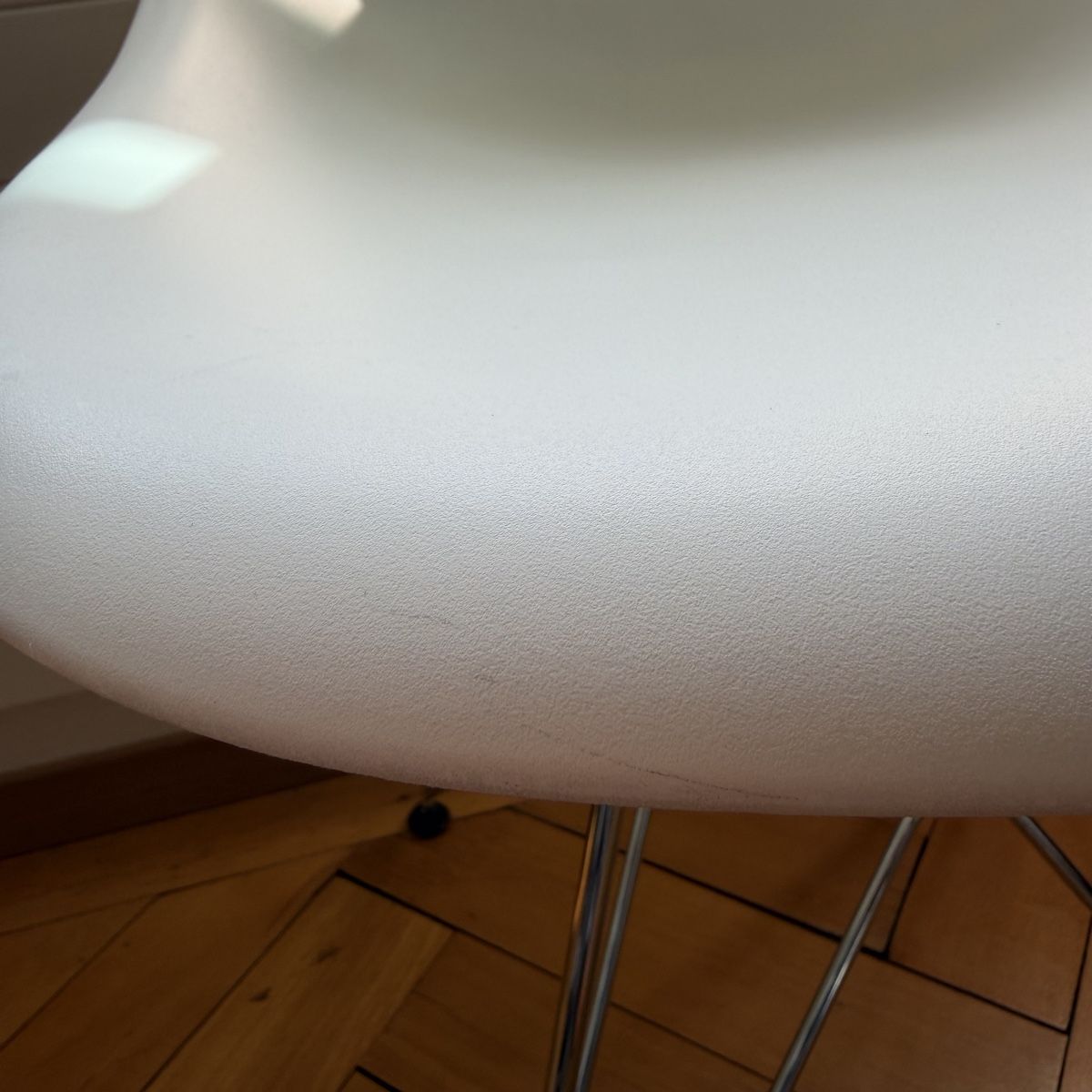 Eames Sedie: Vitra Eames Chair | Plastic Side Chair DSR – Usato da Zürich venduto da kmschrr 1