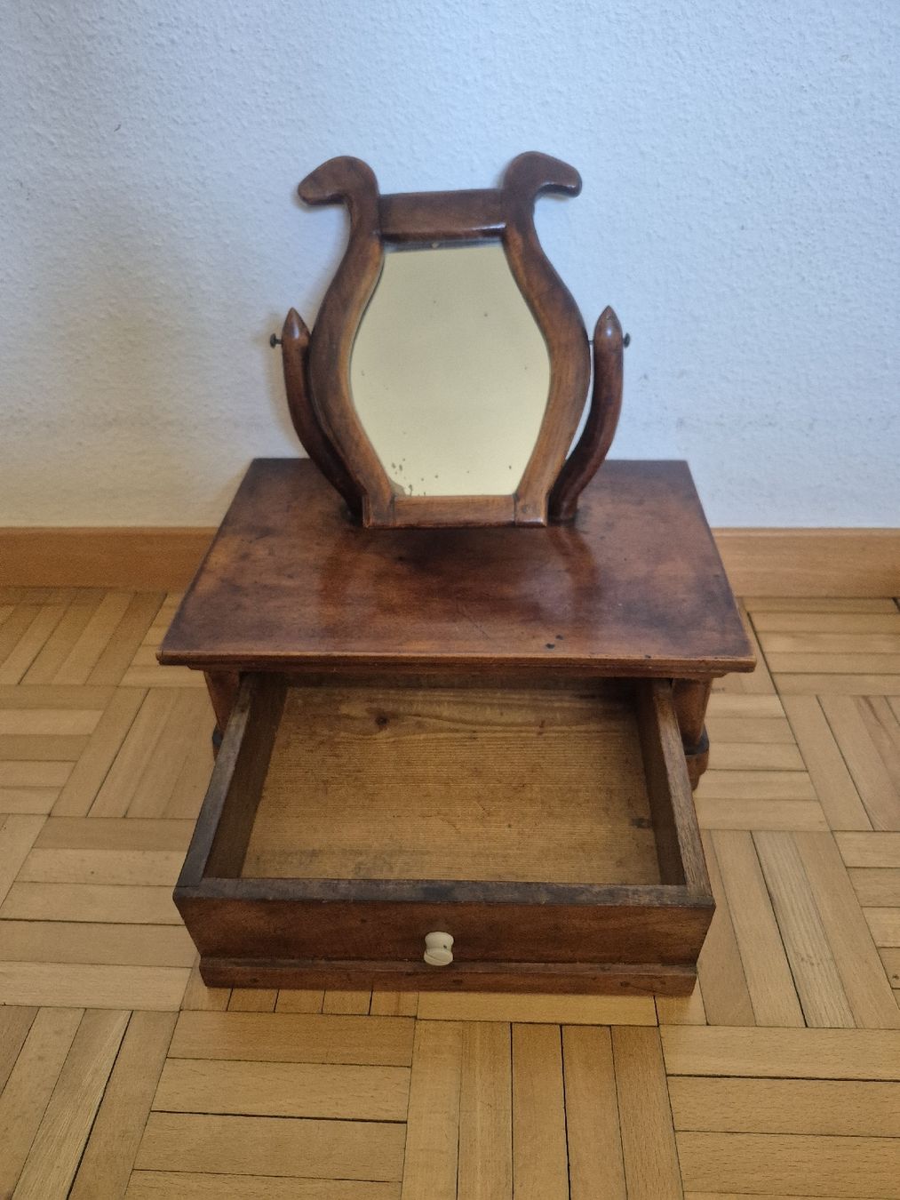 Tavoli da trucco: Tischspiegel mit Schublade Antik  – Usato da Bern venduto da san_kcw5 1