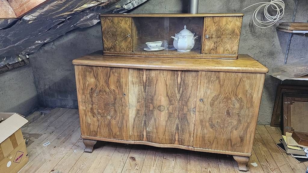 Vetrine: Holz Buffet- Vitrine Antik – Usato da Seengen venduto da SaschaMax