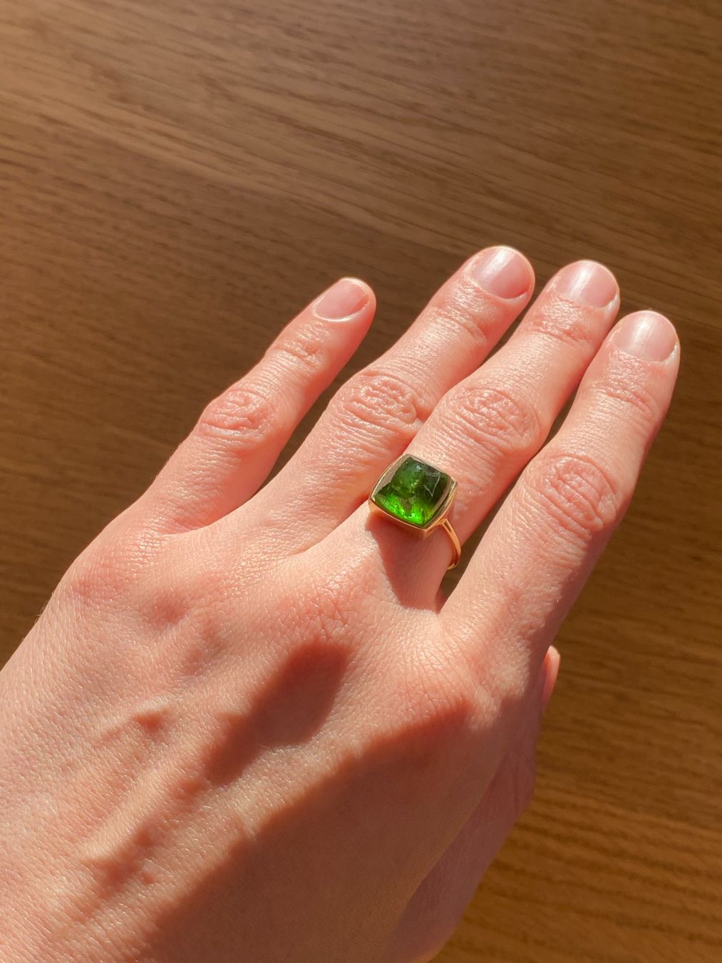 Olga Ribler Anelli: Goldring mit Turmalin – Usato da Bern venduto da Blu_Bern
