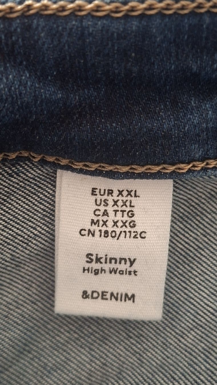 H&M Jeans: Blaue Jeans von H&M – Usato da Oberengstringen venduto da Kimchimon 2