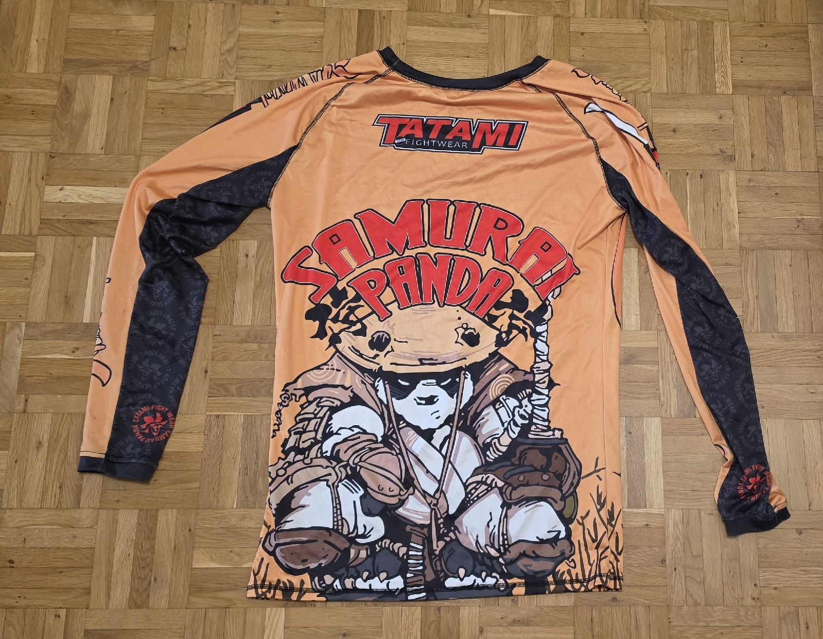 T-shirts: rashguard tatami 2xl  – D'occasion à Lausanne par Ari-92 1