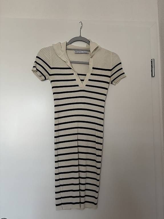 Kleider: Sommerkleid – Gebraucht aus Niederwil AG von jul_xms5