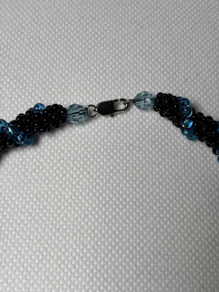 Catenine: Beads necklace – Usato da Confignon venduto da Second_Hand_Ch 2