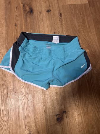 Nike Kurze Sporthose türkisch blau