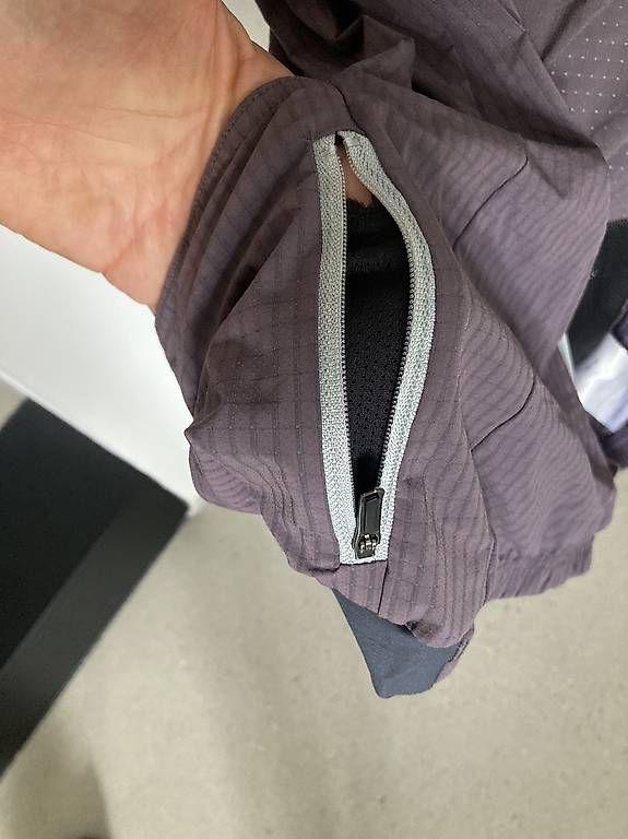 Leibchen & Hosen: Q36.6 Dottore Grid Skin Trikot Grösse M – Gebraucht aus Zürich von BootmakerforKings 2