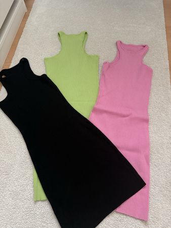 3 Rippkleider Set schwarz grün rosa
