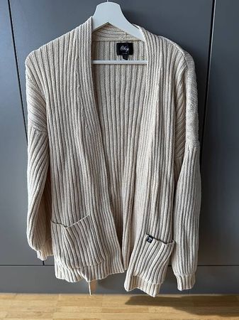 Obey Damen Strickjacke Gr. S beige Herbst Winter kuschelig
