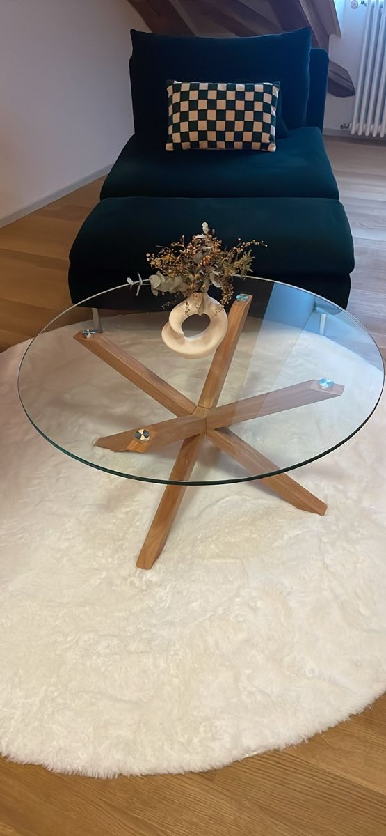 Tavoli: Runder Glastisch mit Metallbeinen in Holzoptik – Usato da Winterthur venduto da lue_sqt9