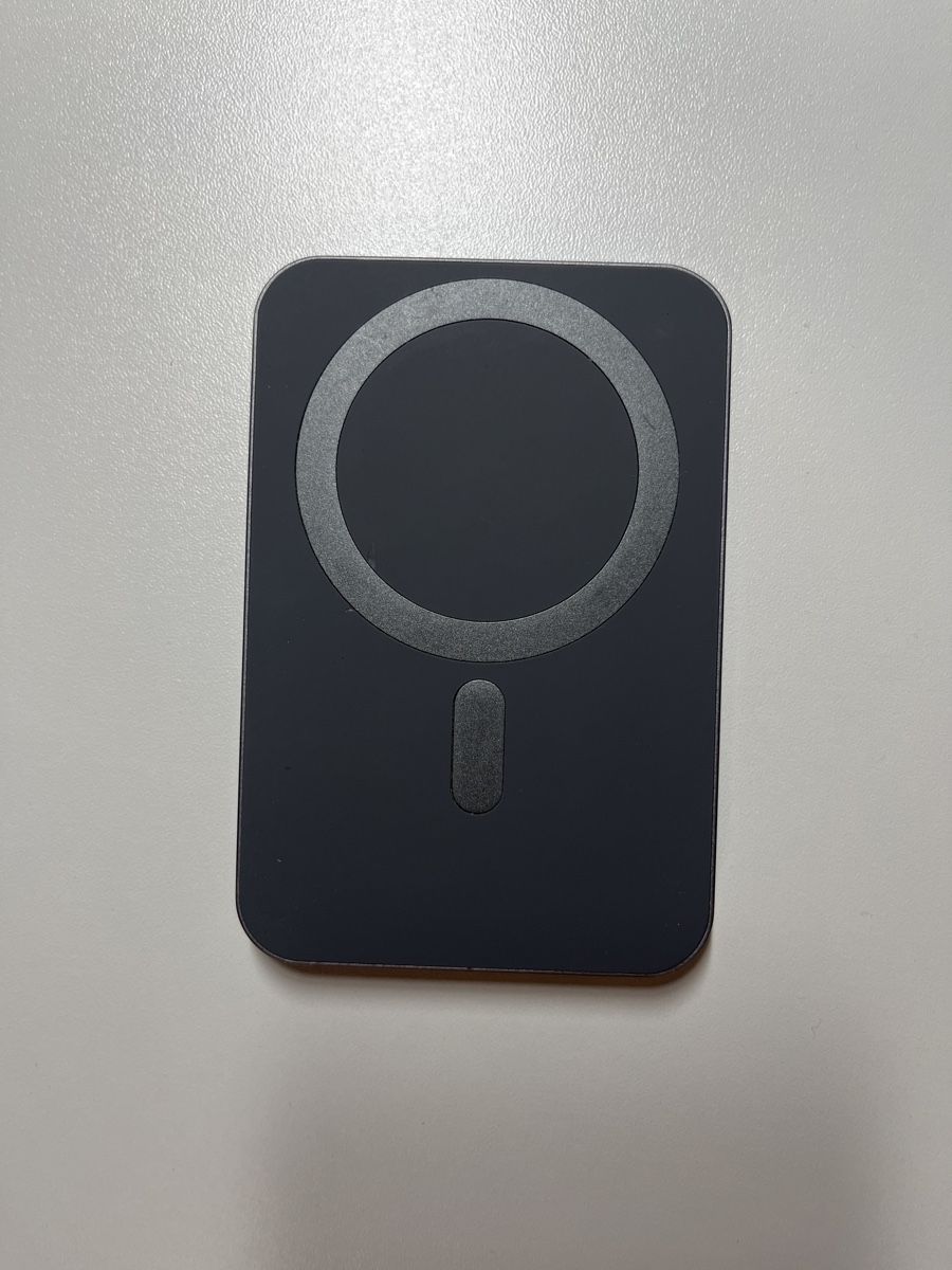 Caricabatterie: Fast Wireless Charger, Qi-Certified – Usato da Wohlen AG venduto da Eren_C