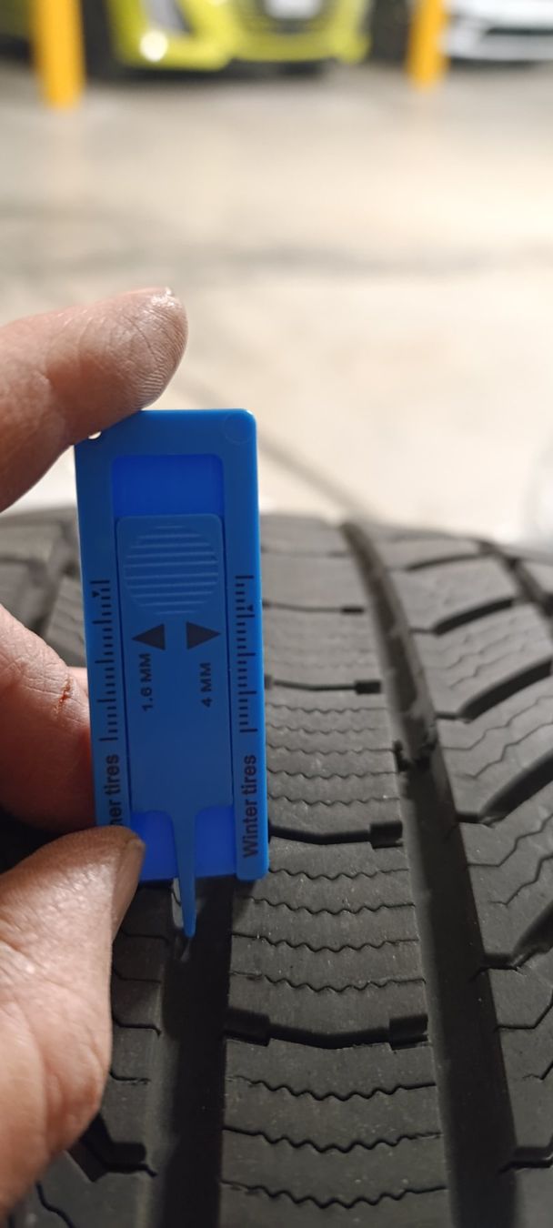 Altro in Scrittura & Disegno: 2 CONTINELNTAL  WINTERCONTACT 245/45 R18 – Usato da Widen venduto da Cakudoravete 1