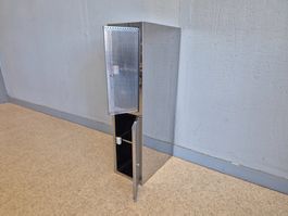 Wandschrank Hängeschrank Spind verchromt Lochblech