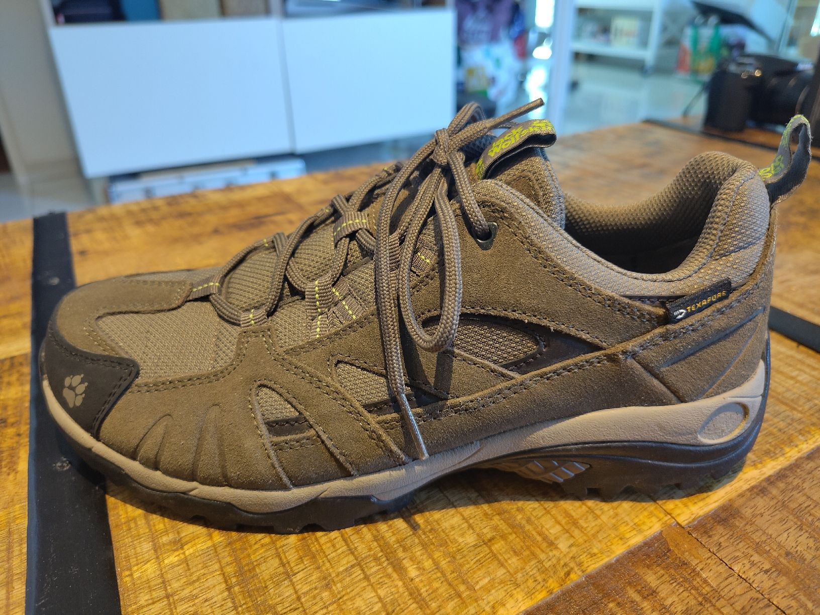 Jack Wolfskin Scarpe da donna: Jack Wolfskin Wanderschuhe Grösse 39 gute Sohle – Usato da Oberwil BL venduto da Millennial_Geek
