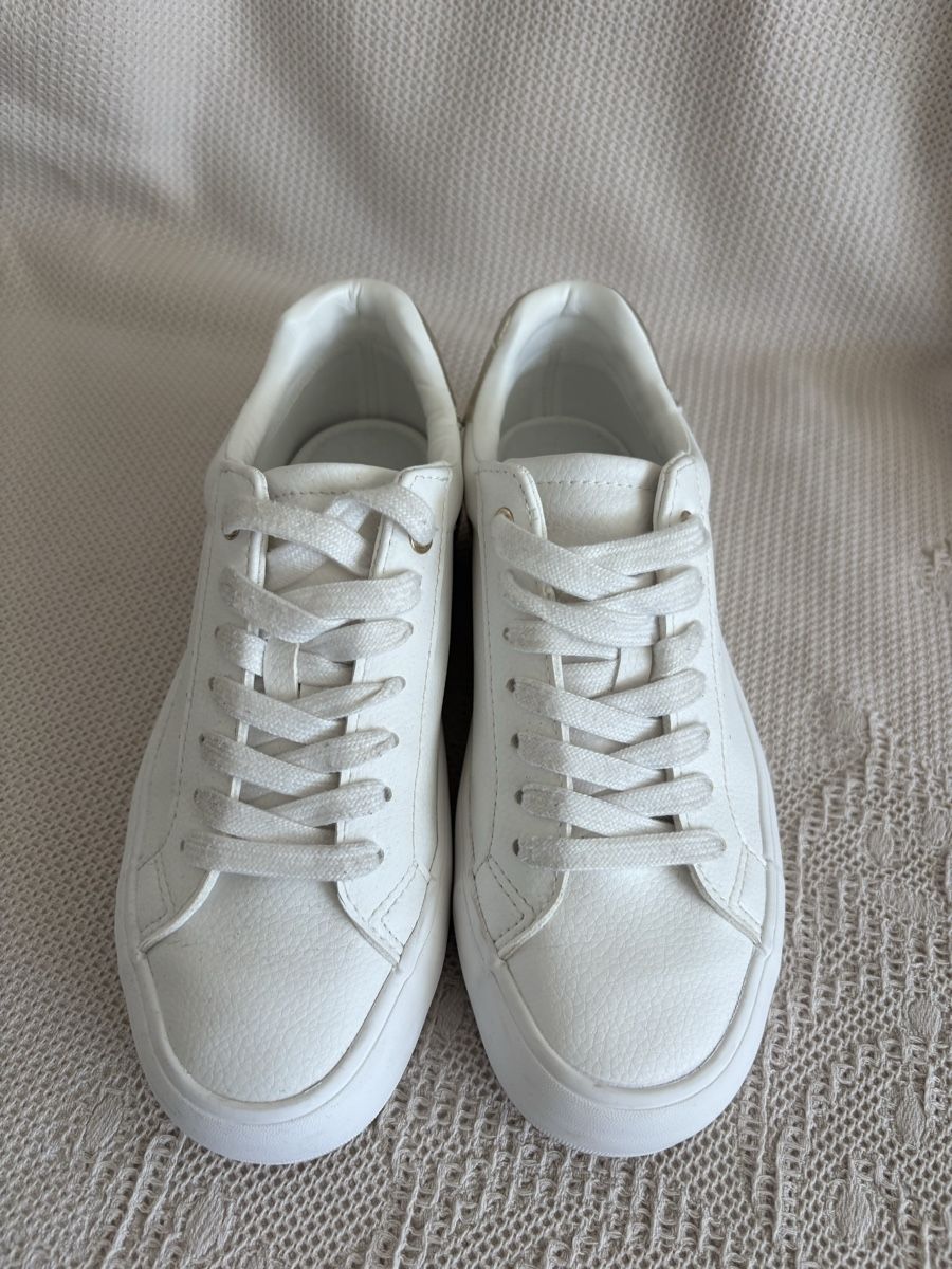 Zara Chaussures femmes: Zara Sneaker – D'occasion à Zürich par SAD2014