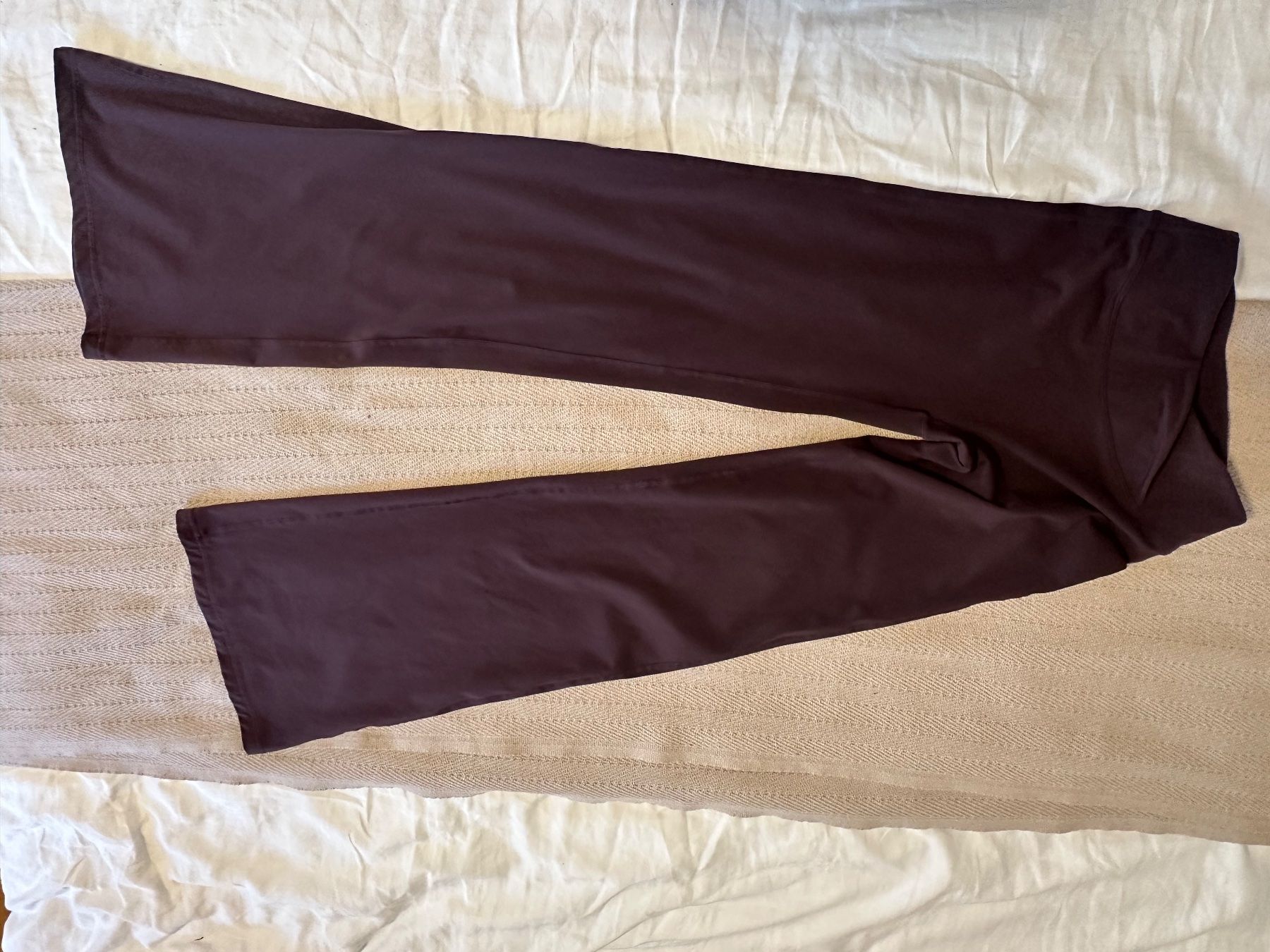 Oner Active Leggings: oner active flared wrap leggings unified NEU Gr S – Nuovo e nell'imballaggio originale da Zürich venduto da fa282