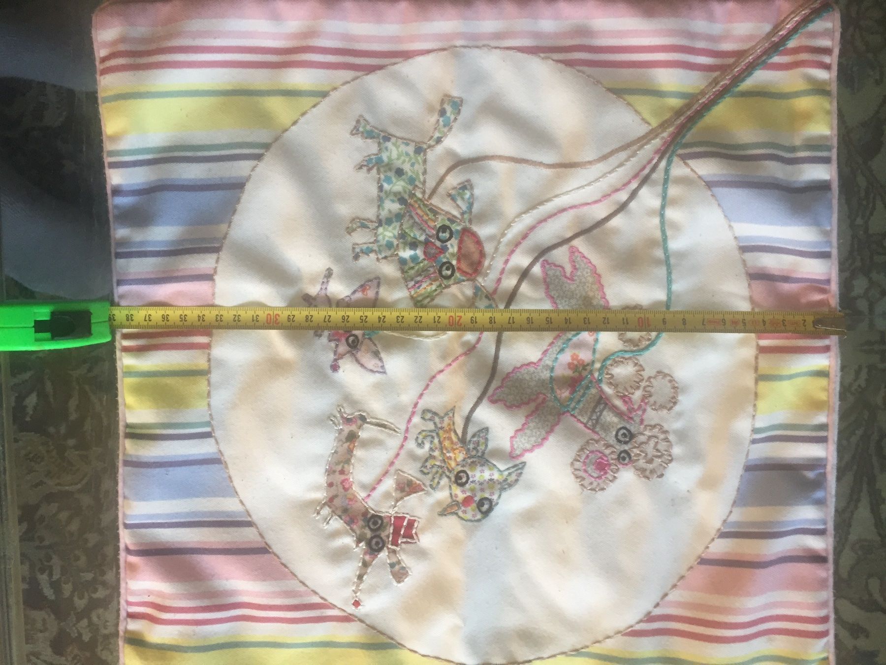 Cuscini: Housse Coussin brodé – Usato da Küssnacht am Rigi venduto da CALIFRASQUI 4