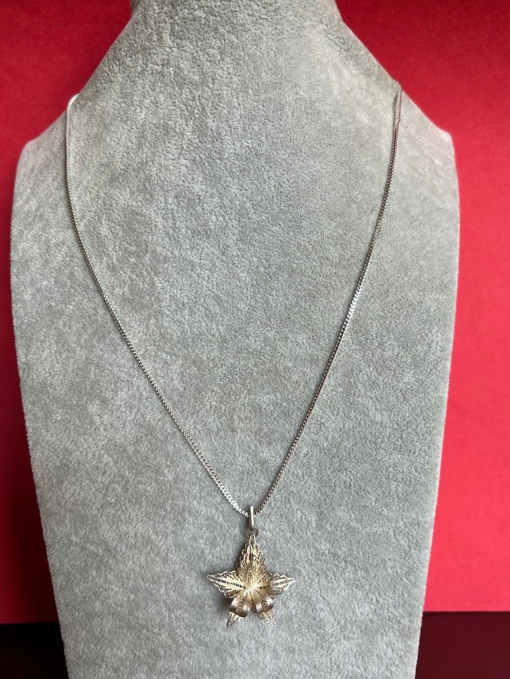 Anhänger: Kette mit Orchidee (Silber) – Gebraucht aus Dittingen von Bellevista 4