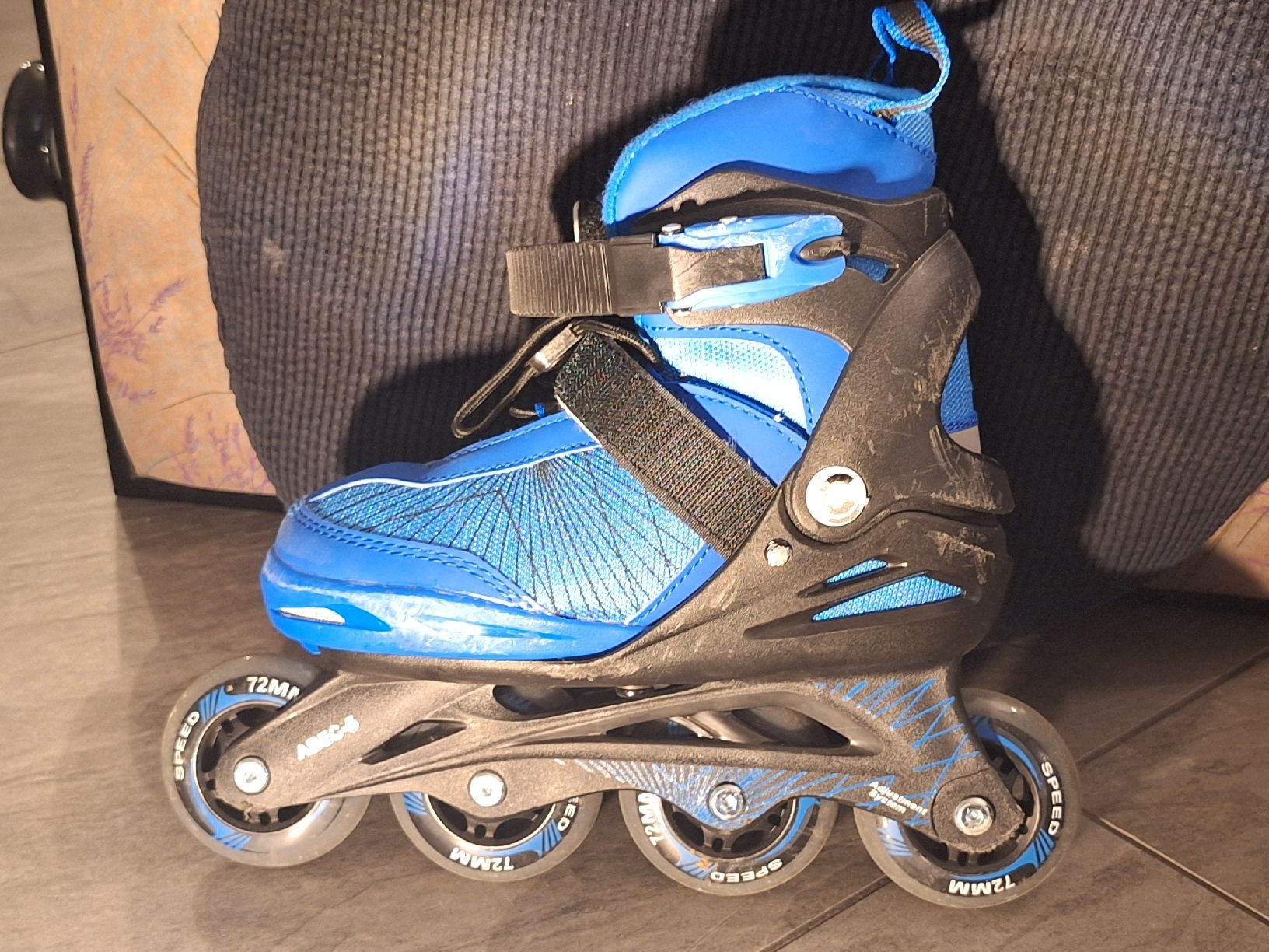 Pattini in linea & Pattini a rotelle: Rollers garçon taille 33-37 Crivit – Usato da Bursins venduto da Cdje 1