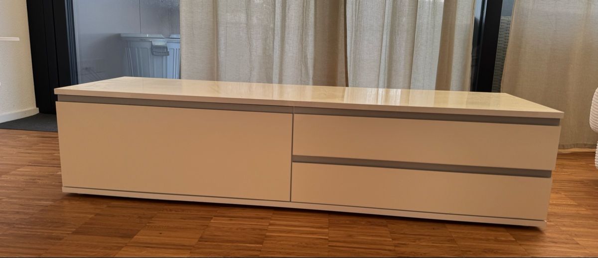 Ikea TV Möbel: Fernsehmöbel Ikea weiss – Gebraucht aus Steinhausen von Colin42