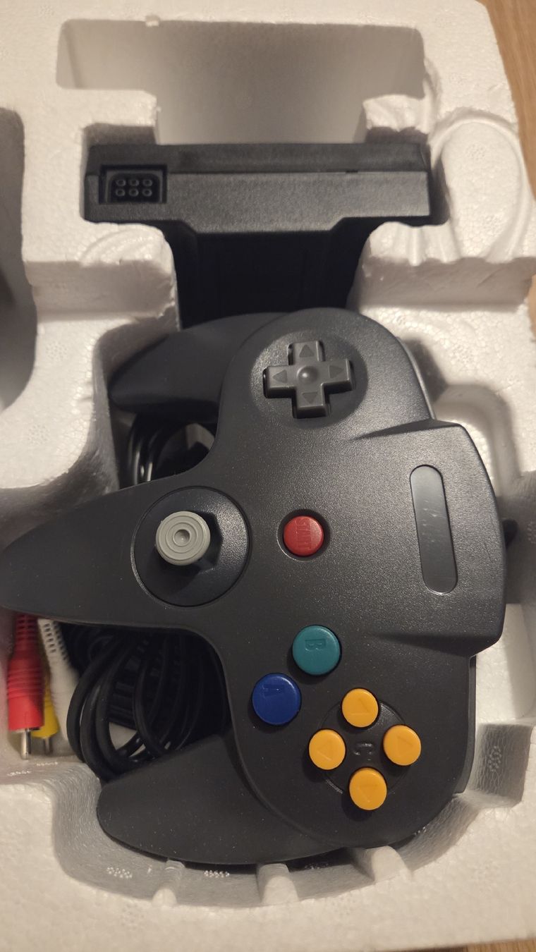 Nintendo Konsolen: Nintendo 64, Console Vintage en Boîte – Gebraucht aus Confignon von Dreamcruise 3