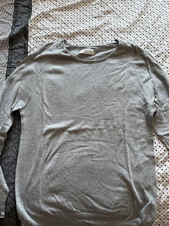 Pullover & Sweatshirts: Eleven Paris - pull gris fin taille M – Gebraucht aus Geneve von tom_d7f8 2