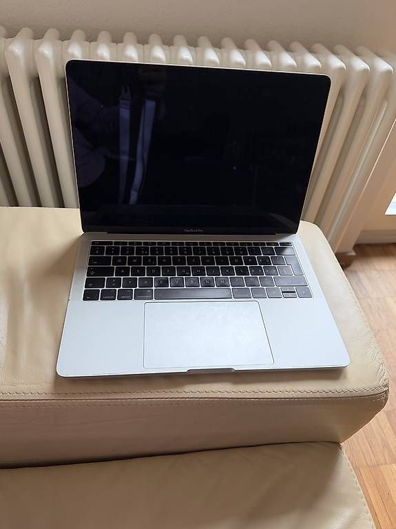 Apple Notebooks: MacBook Pro 13"| Defektes Display (intern) – Gebraucht aus Zürich von Ceytia 1
