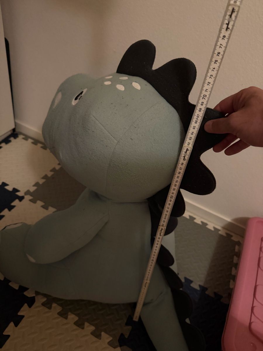 Giocattoli: Riesen Dino Stofftier, hellblau, ca. 70cm, – Usato da Winterthur venduto da ric_6jyz 3