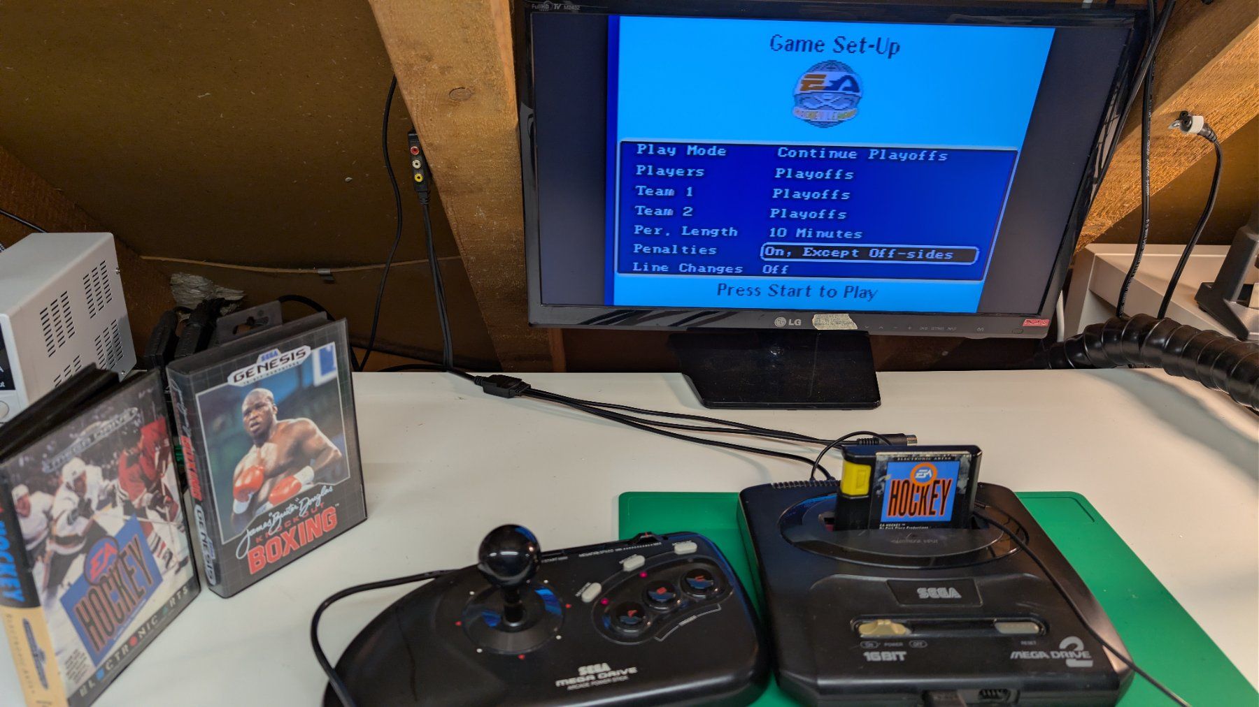 Sega Mega Drive II aus Japan mit 2 Spiele, Arcade Stick (Gebraucht) in ...