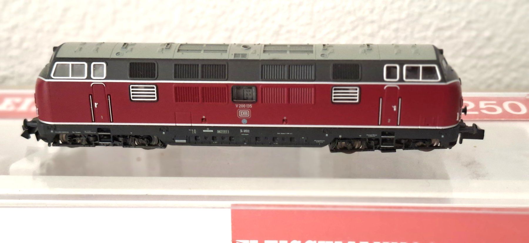 Fleischmann Trains électriques: Fleischmann DB DIESELLOK  V 200 135 – D'occasion à Biberist par Ntrains 1