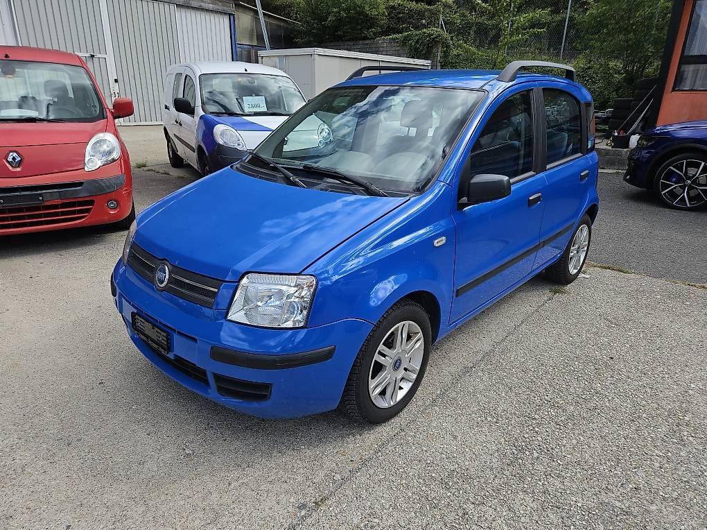 Autos: FIAT PANDA AUTOMATICA  – D'occasion à minusio par autolowcost