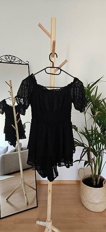 Kleider: Missguided black lace mini dress Size 36 – Gebraucht aus Oberweningen von mir_2wt5
