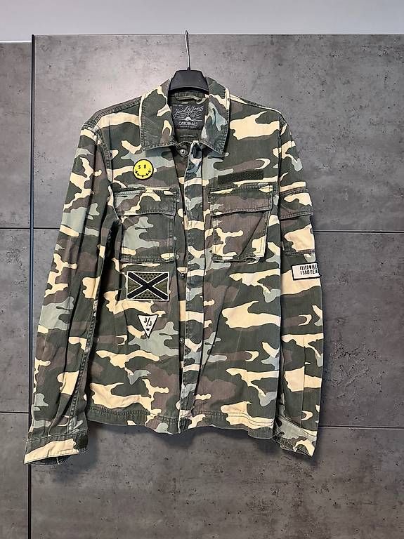 Giacche: Jacke – Usato da Sennhof (Winterthur) venduto da pas_l8vn