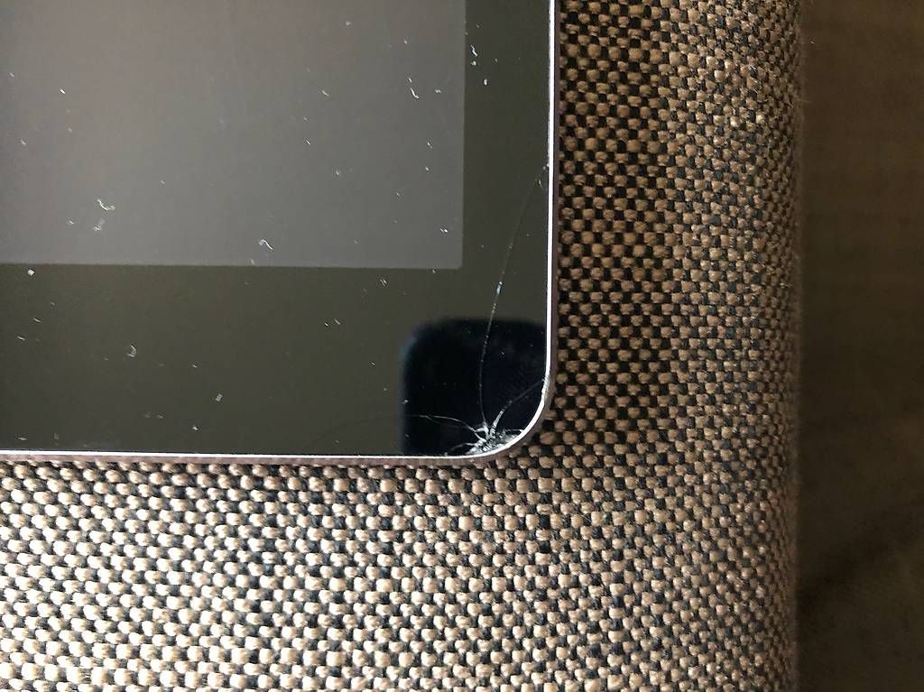 Tablet PC: iPad 1ere génération (2010) – Usato da Montreux venduto da Gilles.Charlet 2