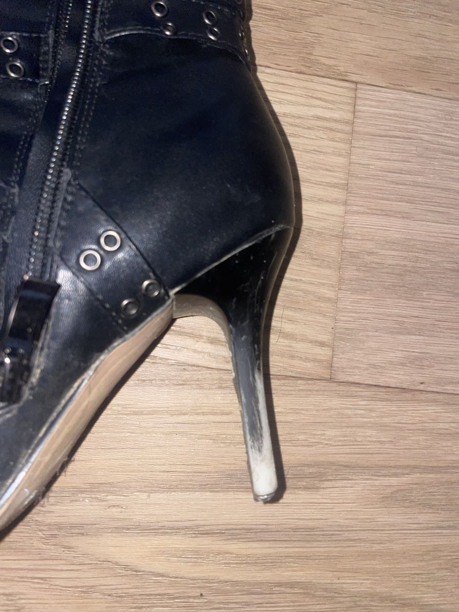 Scarpe da donna: Niihai Boots – Usato da Ecublens VD venduto da Max_b5fw 1