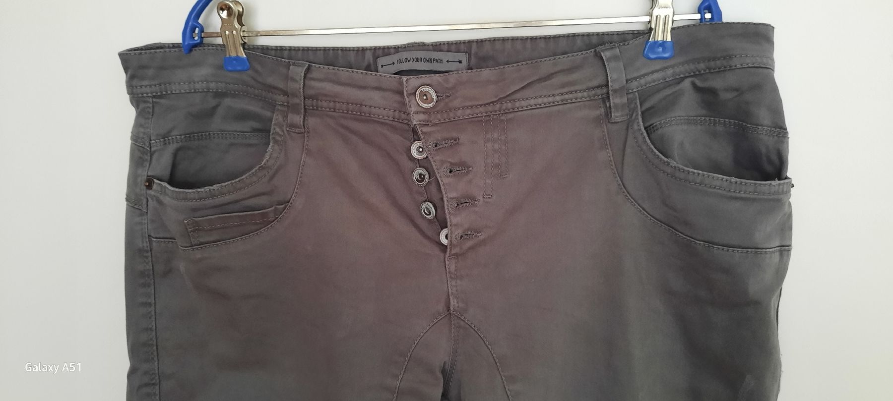 Pantaloni: ***STREET ONE*** Hose Gr 44 grau – Usato da Wädenswil venduto da H2H_Secondhandshop 2