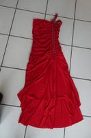Abendkleid rot Gr. 36, mit einem verstellbaren Träger